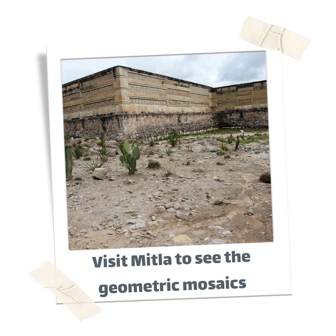 Image of the Mitla archeological site with geometric patterns. 