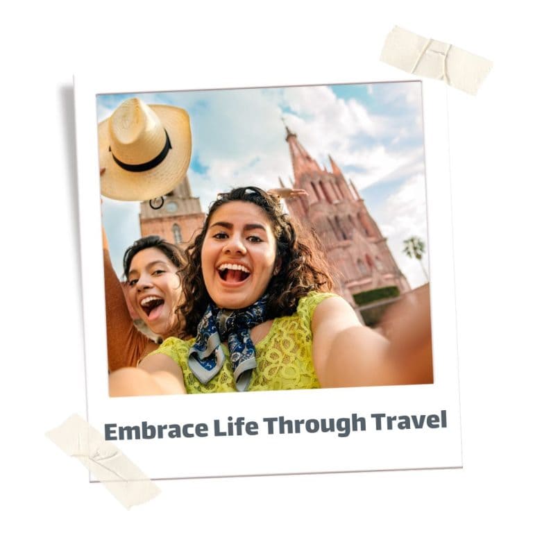 Two women taking a selfie in San Miguel de Allende