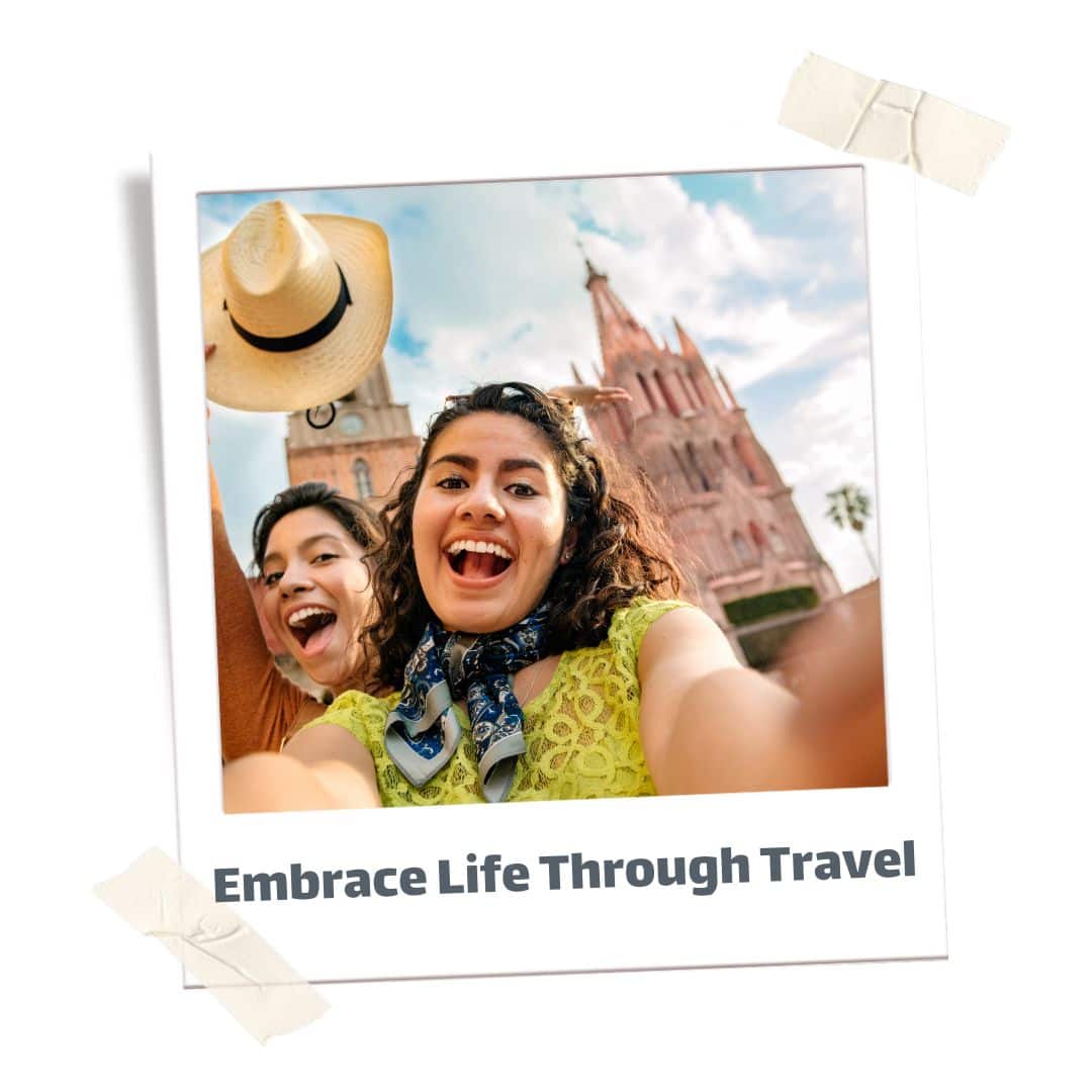 Two women taking a selfie in San Miguel de Allende