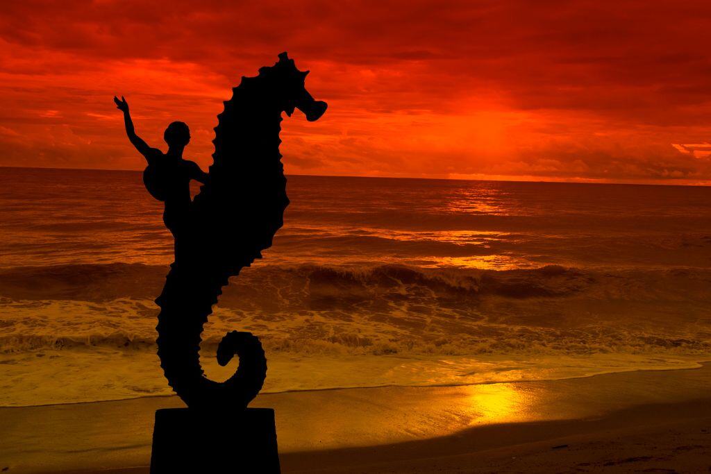 Vallarta Sunset Los Muertos Beach